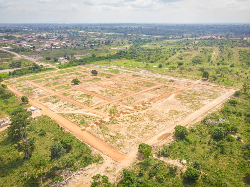Terrain 1000m² à Abidjan
